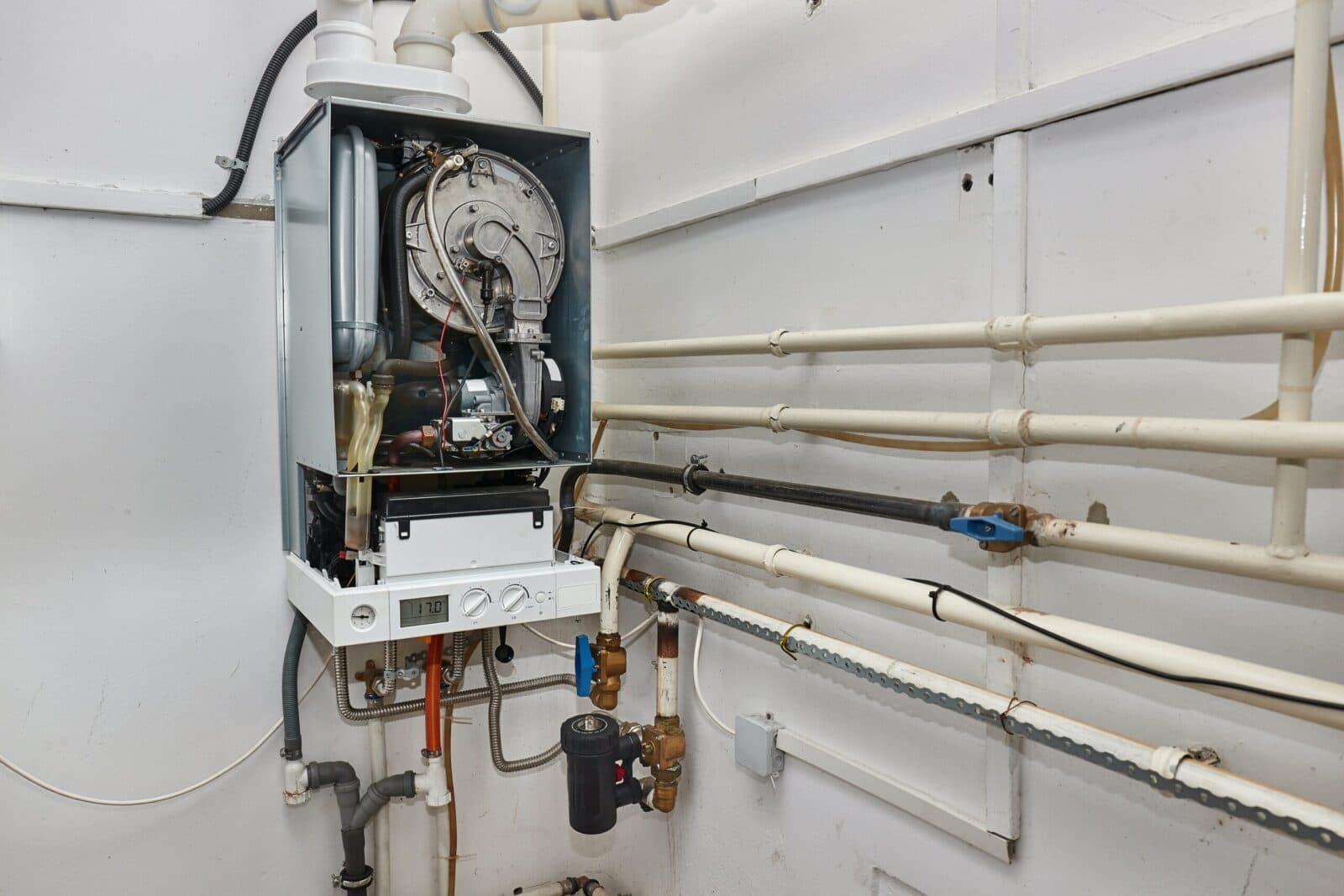 Common Furnace Problems in Cold Weather and How to Fix Them